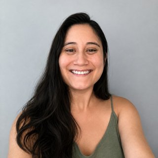 Photo of Amanda Ross